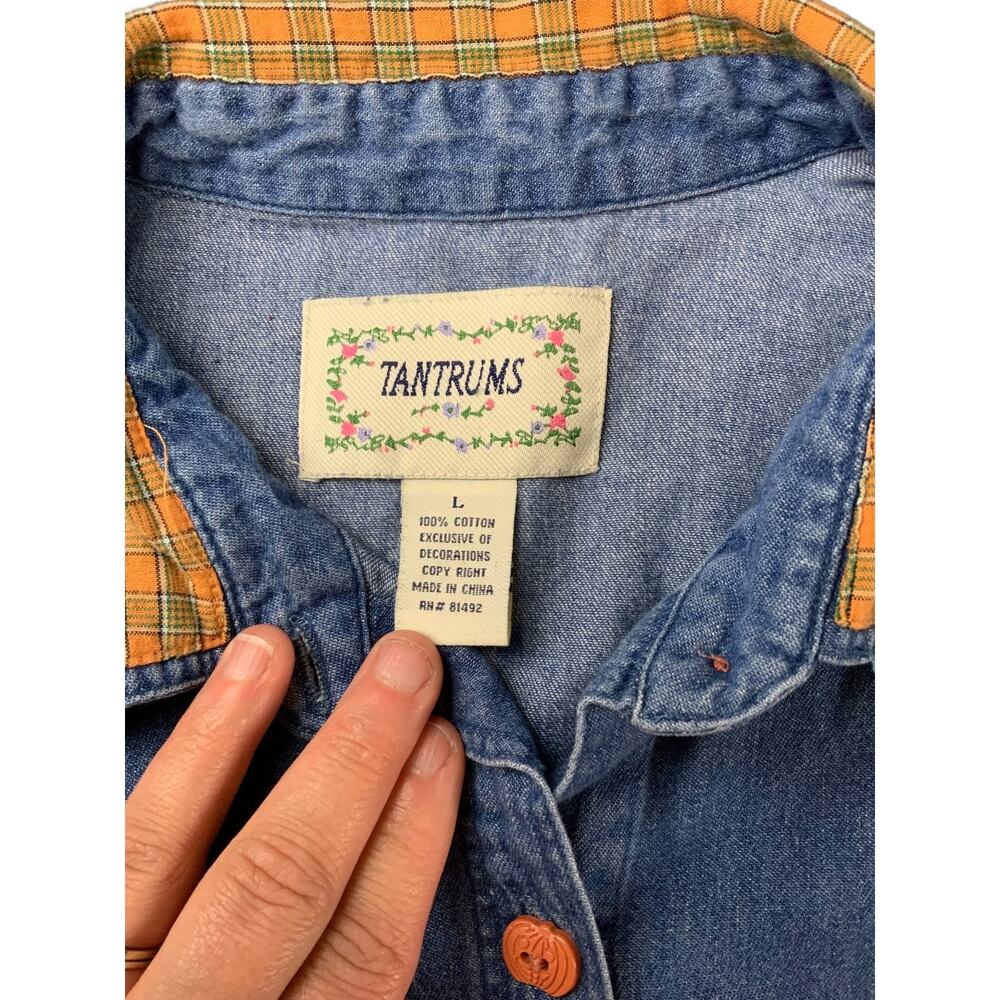 Vintage Tantrums Halloween Denim Shirt L Pumpkin Cat Bats Applique Cottagecore - Picture 4 of 9